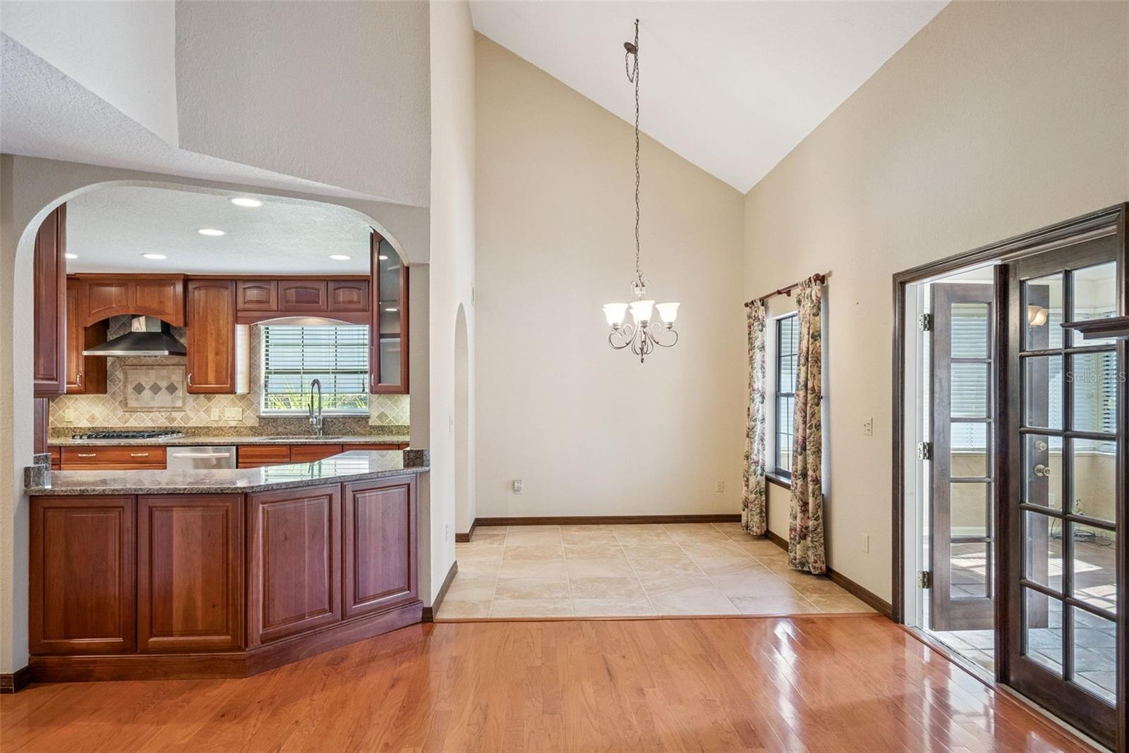 Image 5 of 38 For 3314 Heathgate Court