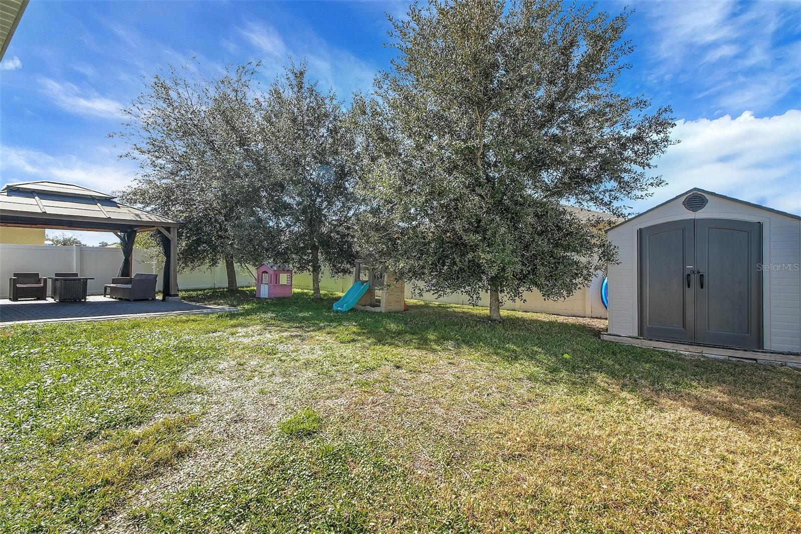 Image 22 of 30 For 10121 Grande Loop