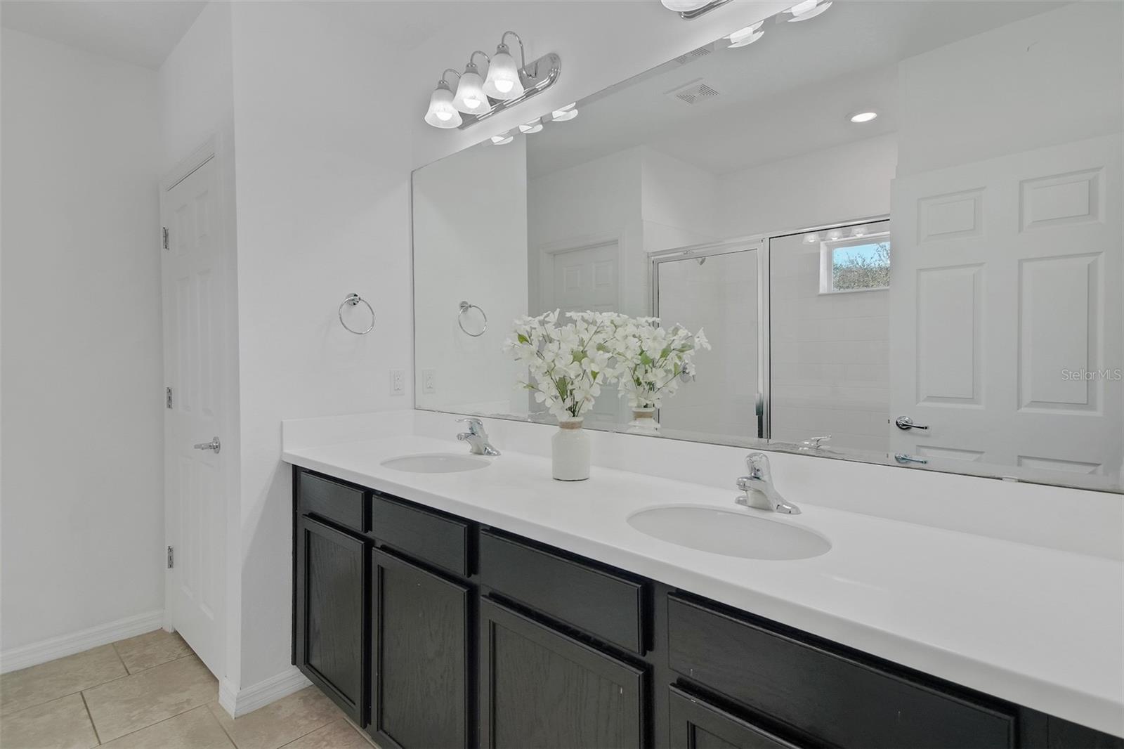 Image 24 of 30 For 10121 Grande Loop