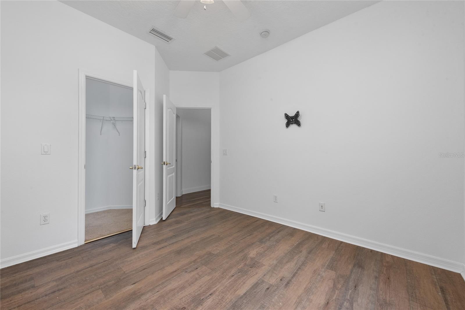 Image 17 of 29 For 12936 Droxford Road