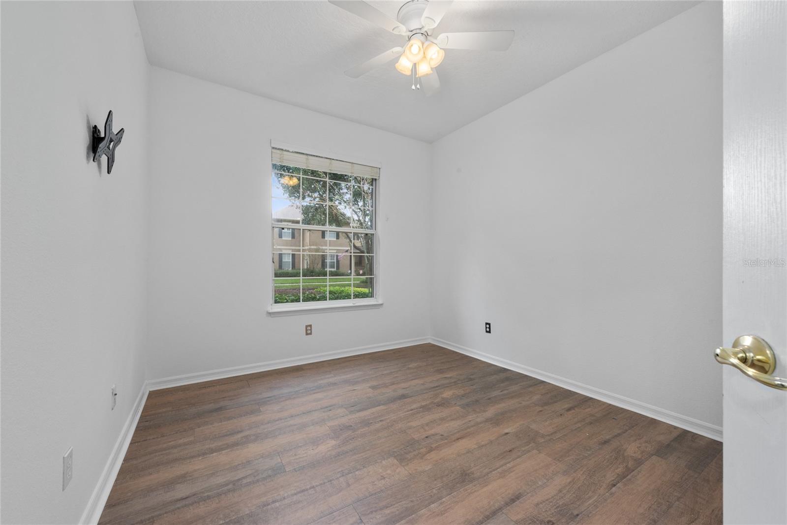 Image 18 of 29 For 12936 Droxford Road