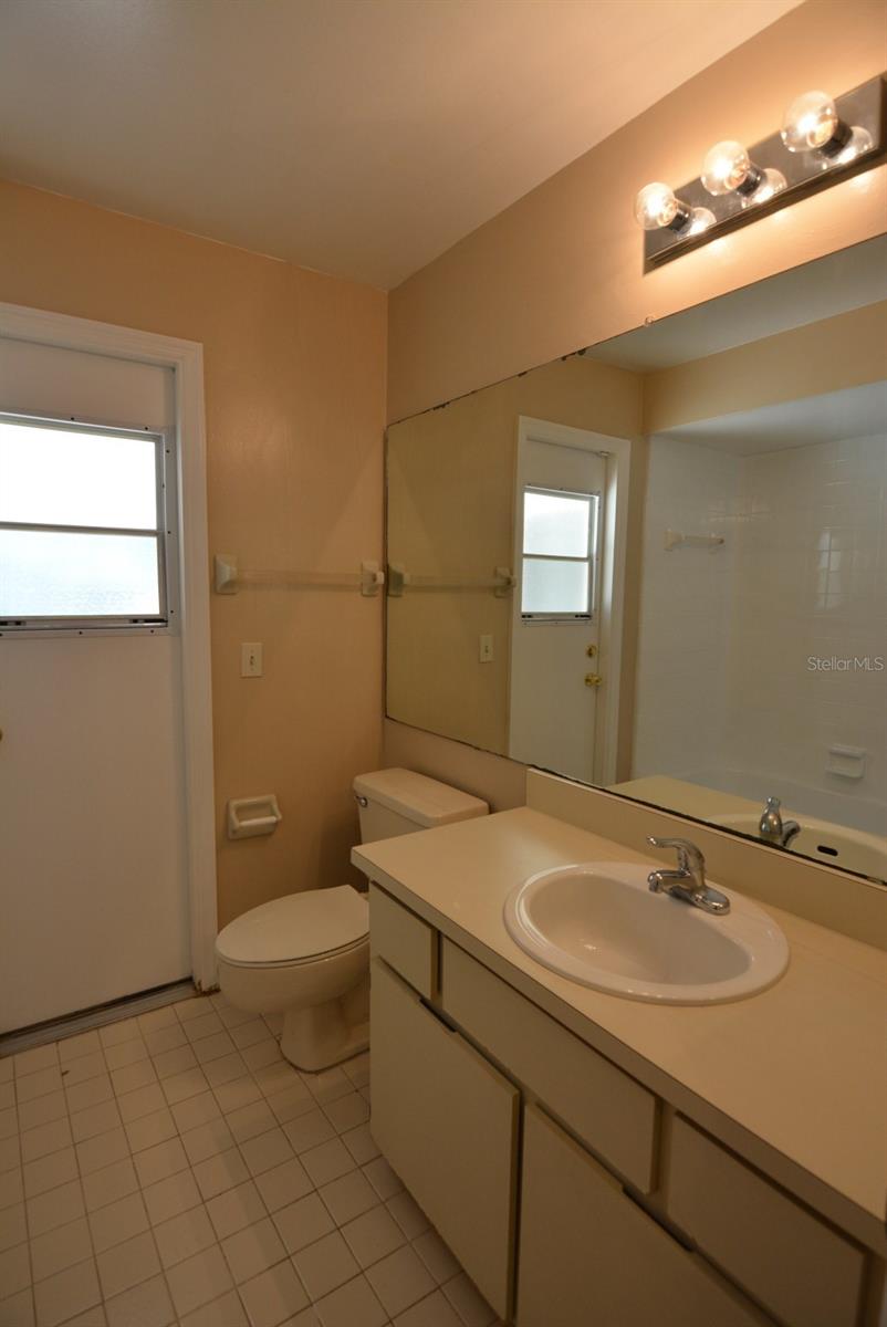 Image 13 of 29 For 5106 Sun Palm Drive