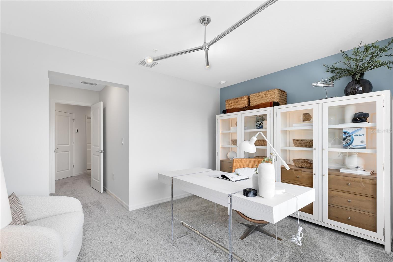 Image 18 of 29 For 439 Meadowland Point