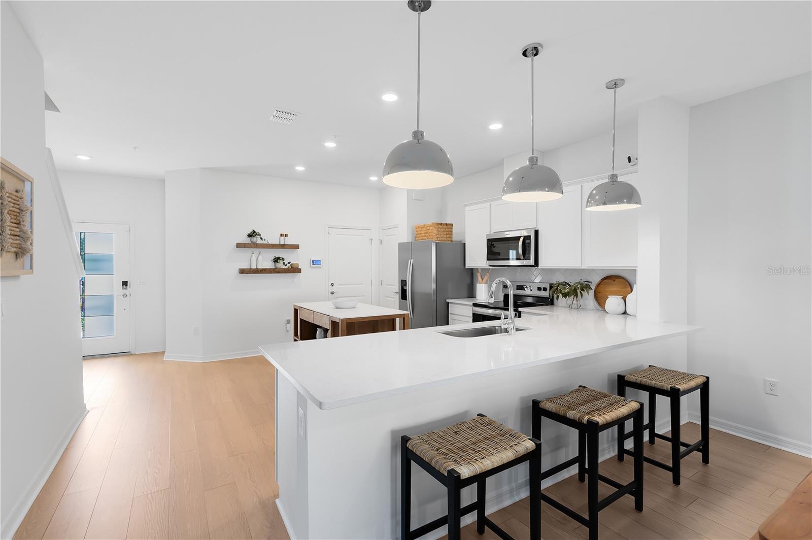 Image 6 of 29 For 439 Meadowland Point