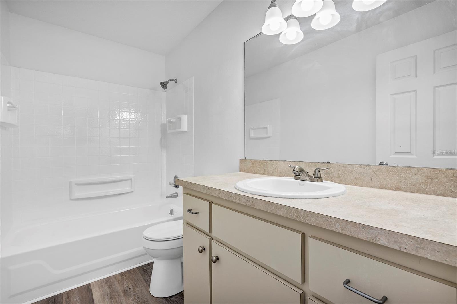 Image 12 of 16 For 3800 17th Court A