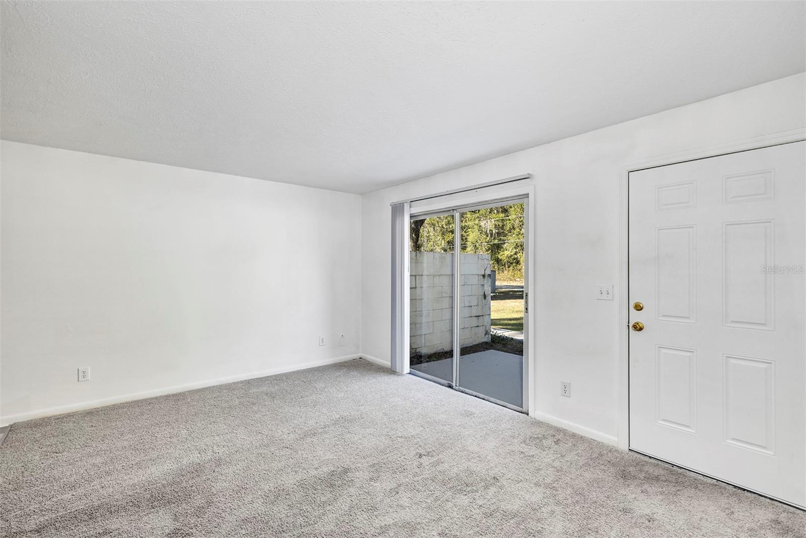 Image 3 of 16 For 3800 17th Court A