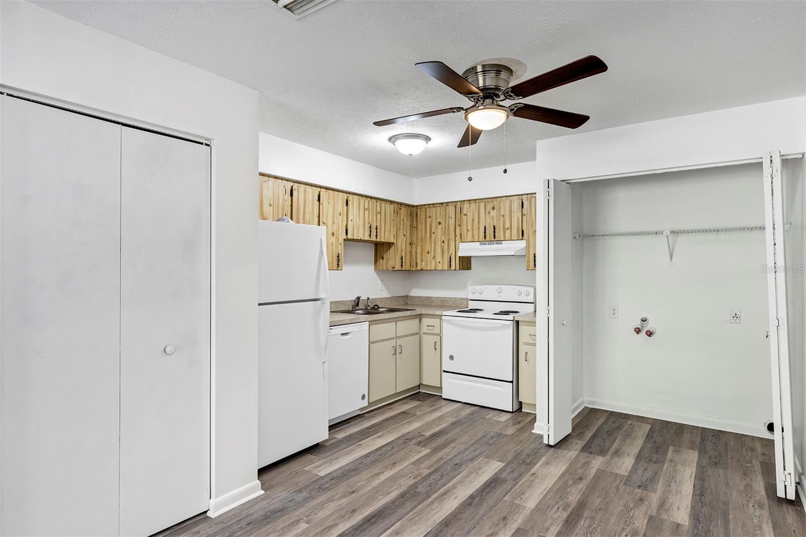 Image 6 of 16 For 3800 17th Court A