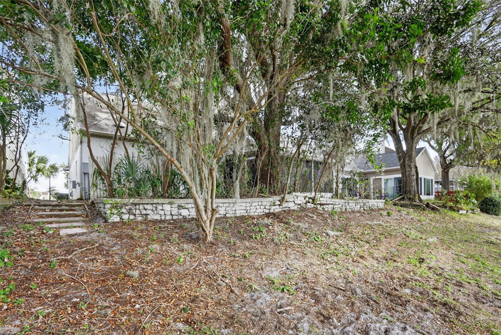 Image 49 of 53 For 912 Charing Cross Circle