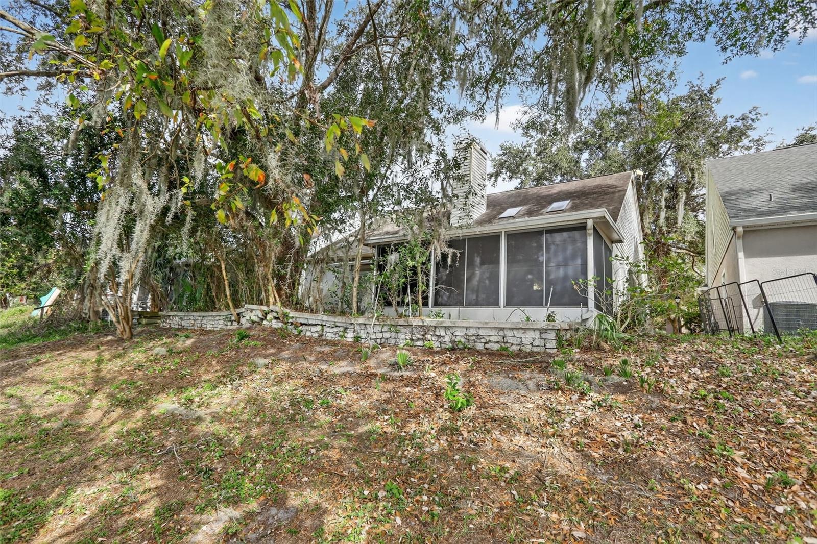 Image 51 of 53 For 912 Charing Cross Circle