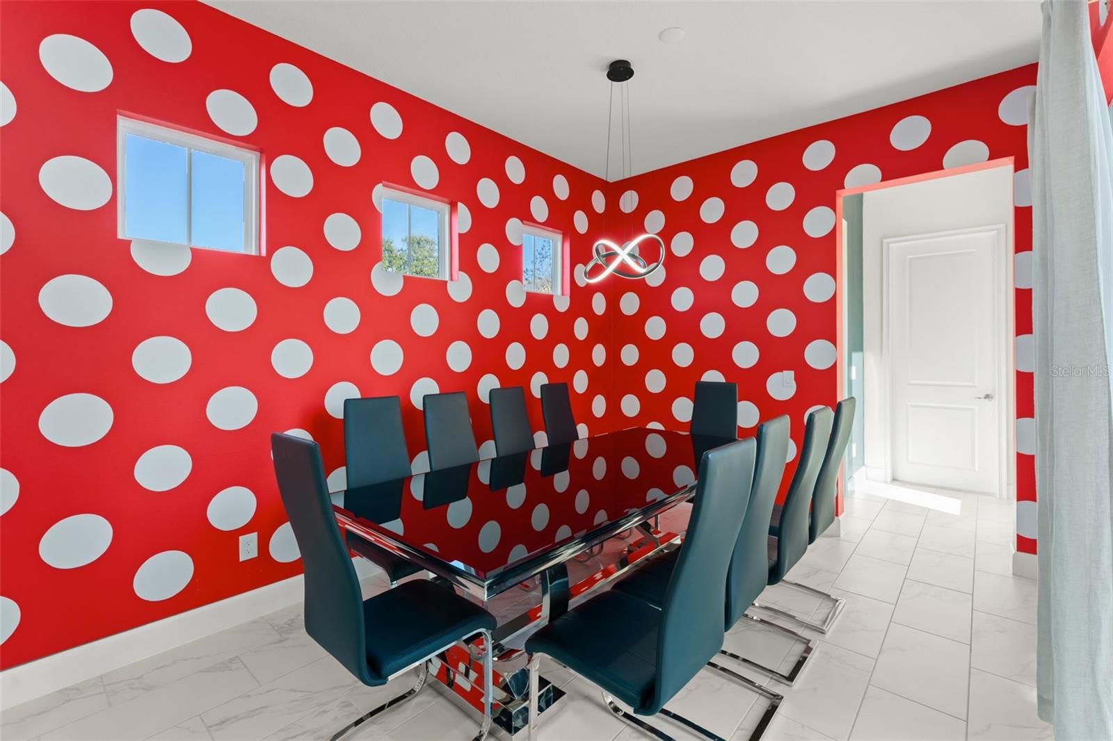 Image 12 of 42 For 1531 Fairview Circle