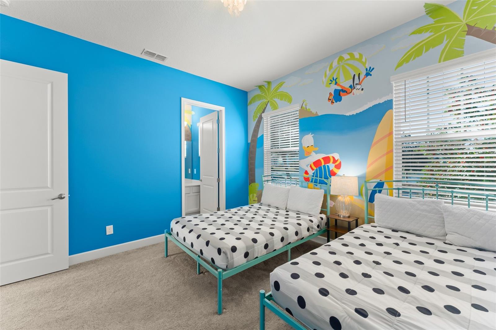 Image 17 of 42 For 1531 Fairview Circle