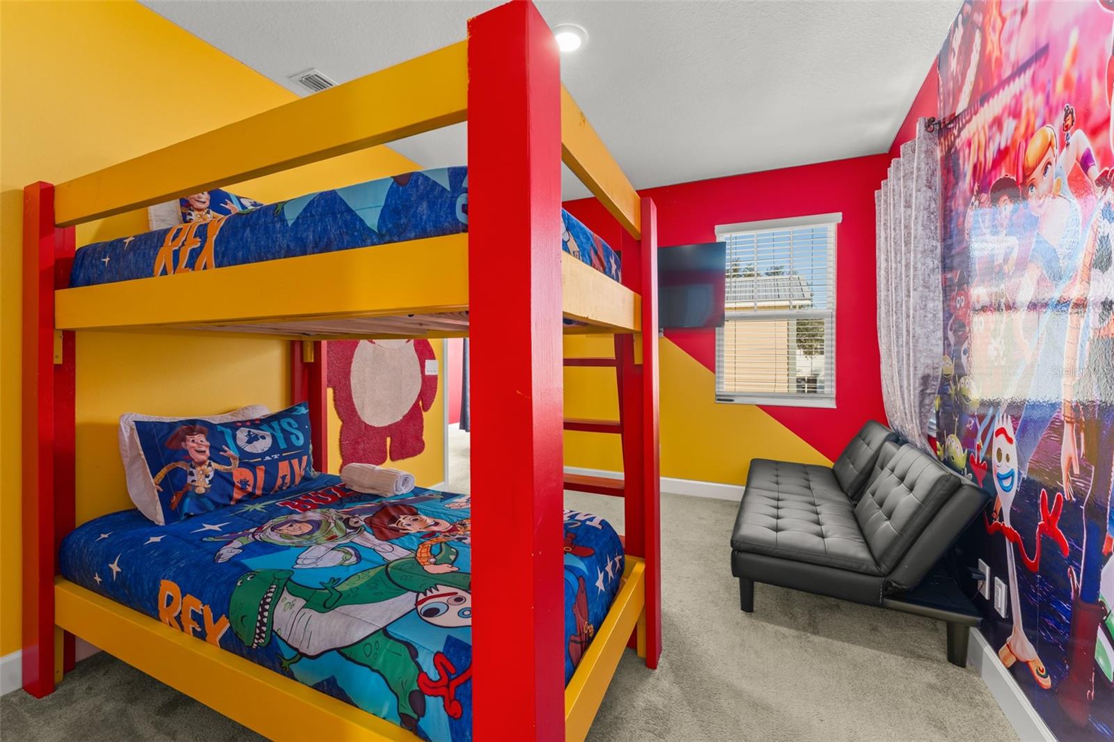 Image 27 of 42 For 1531 Fairview Circle