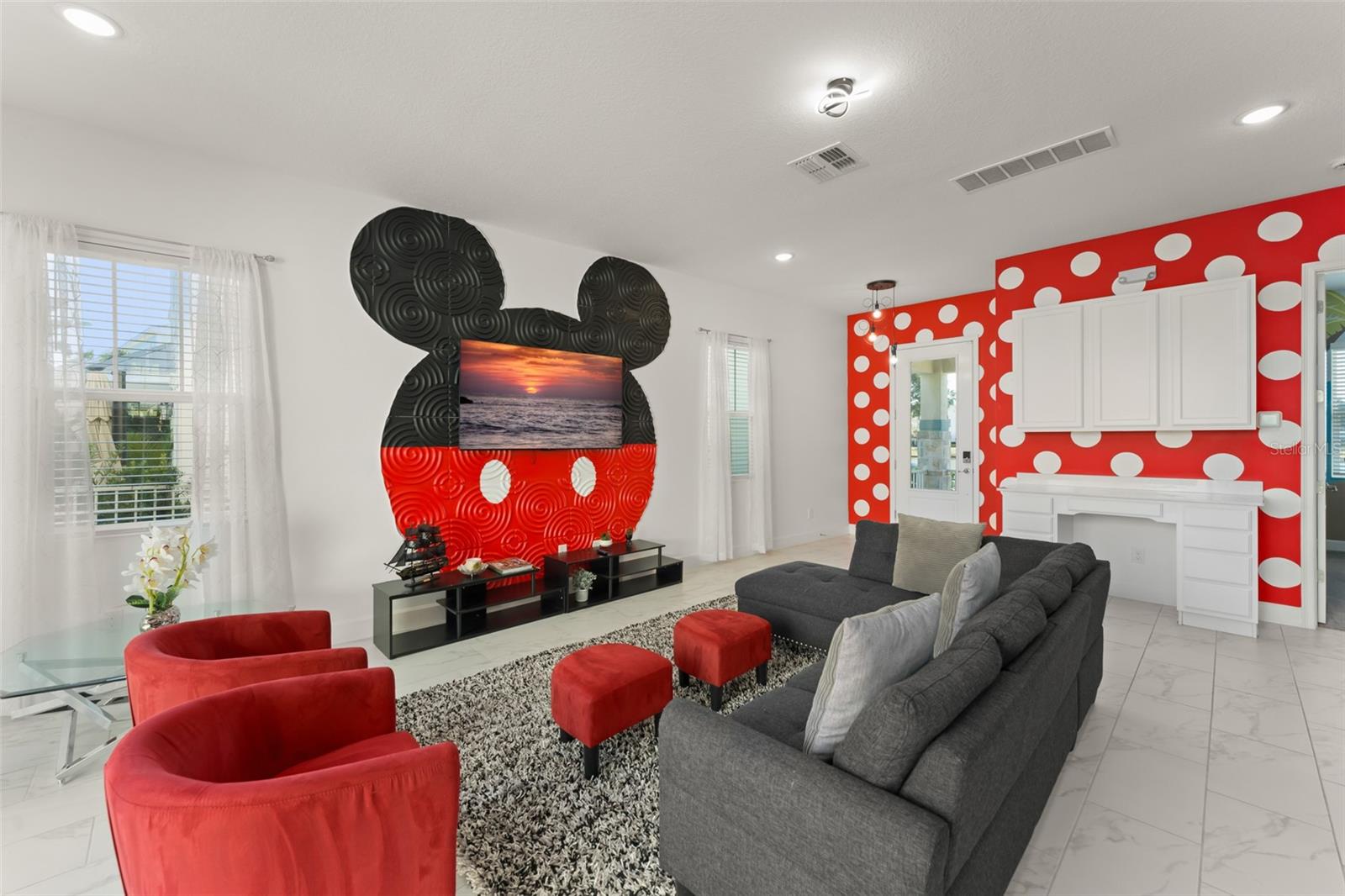 Image 6 of 42 For 1531 Fairview Circle