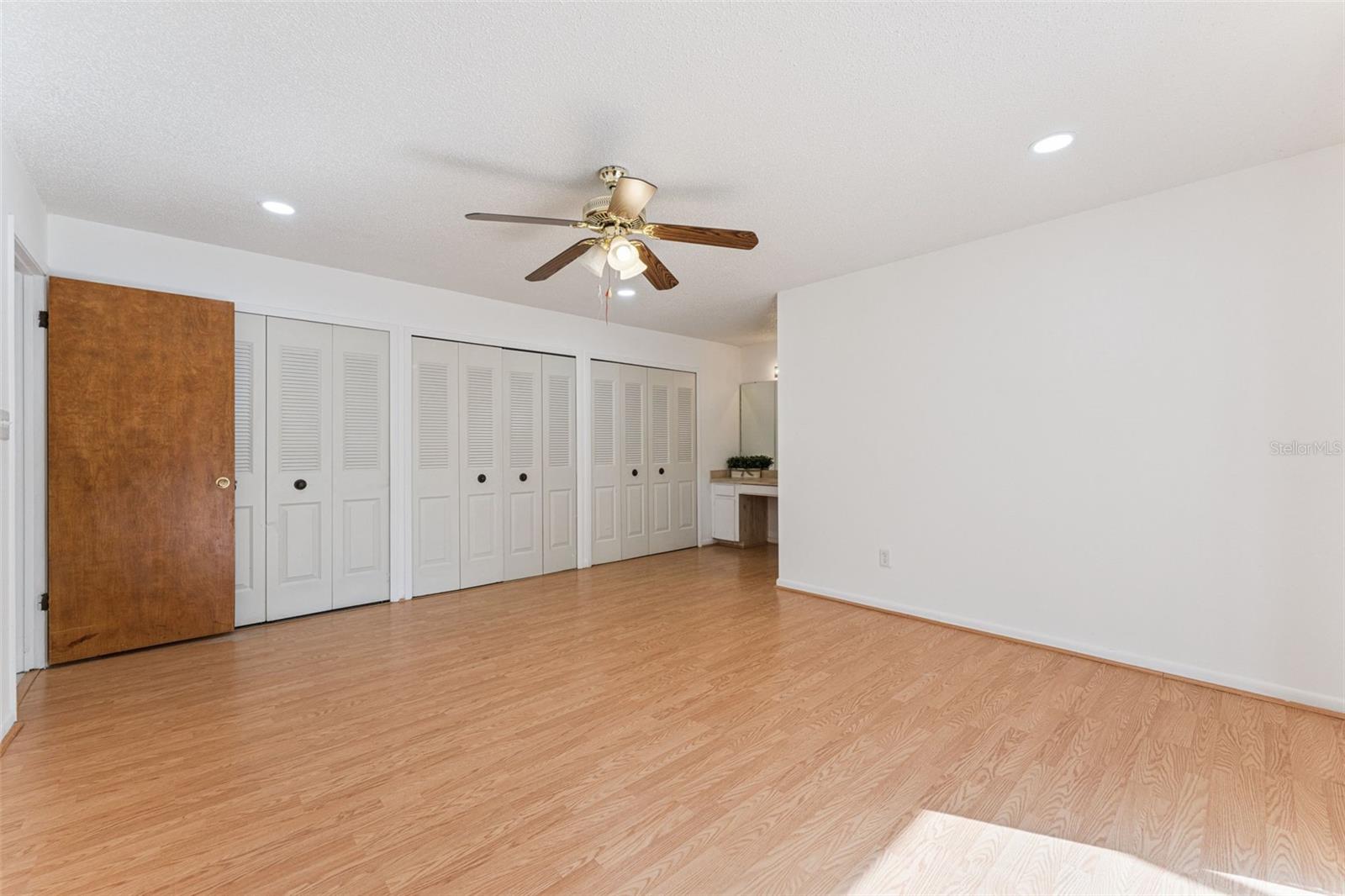 Image 18 of 36 For 1457 Magellan Circle 1003