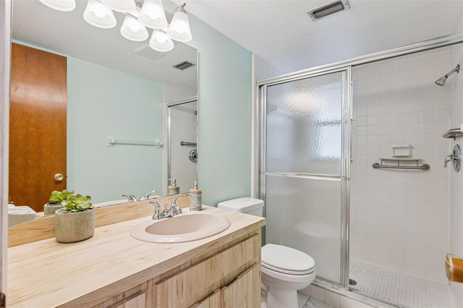 Image 20 of 36 For 1457 Magellan Circle 1003