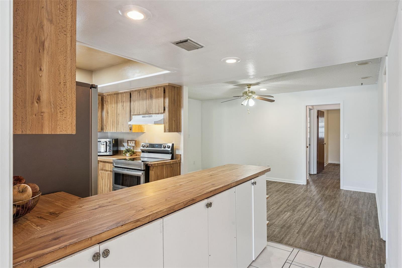 Image 8 of 36 For 1457 Magellan Circle 1003