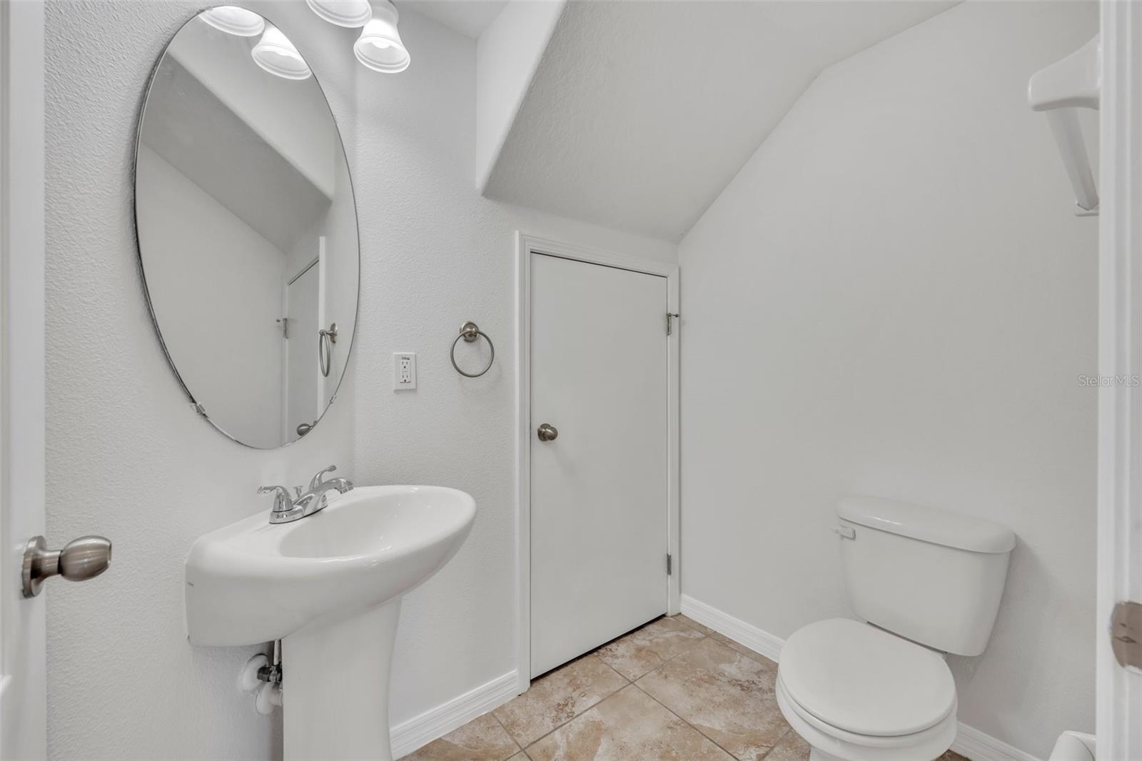 Image 16 of 23 For 359 Carina Circle