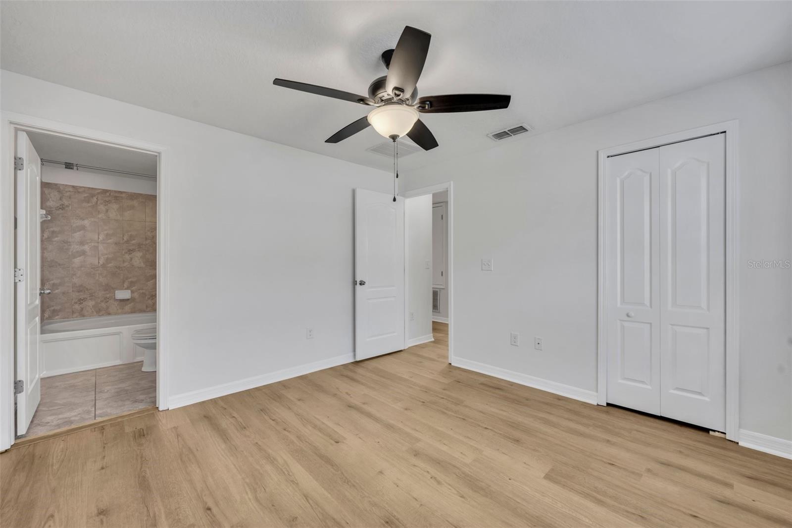 Image 4 of 23 For 359 Carina Circle