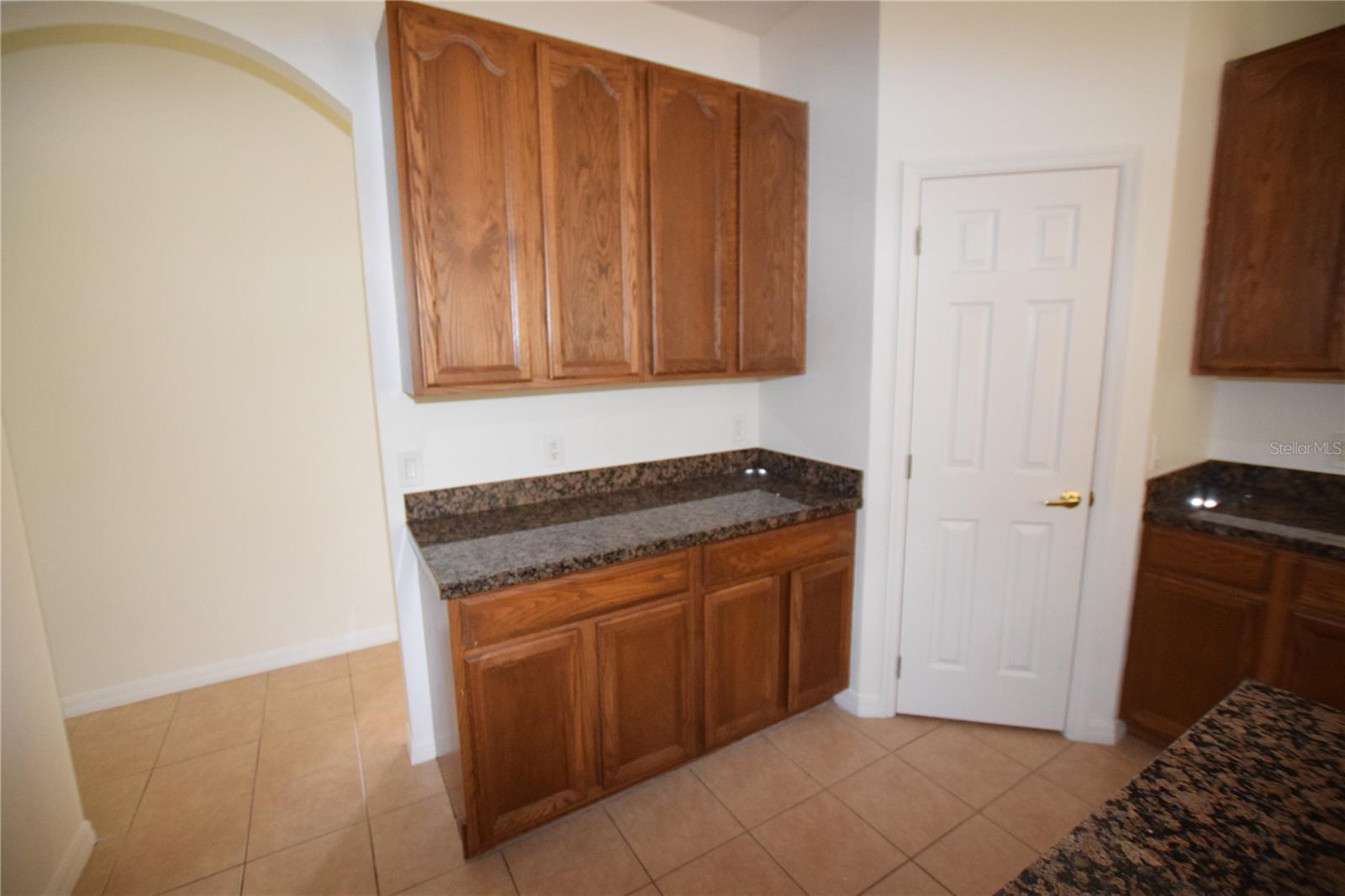 Image 11 of 41 For 2604 Lutza Way