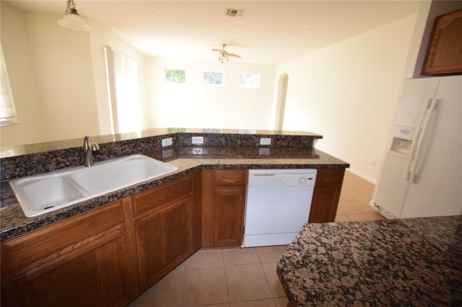 Image 13 of 41 For 2604 Lutza Way