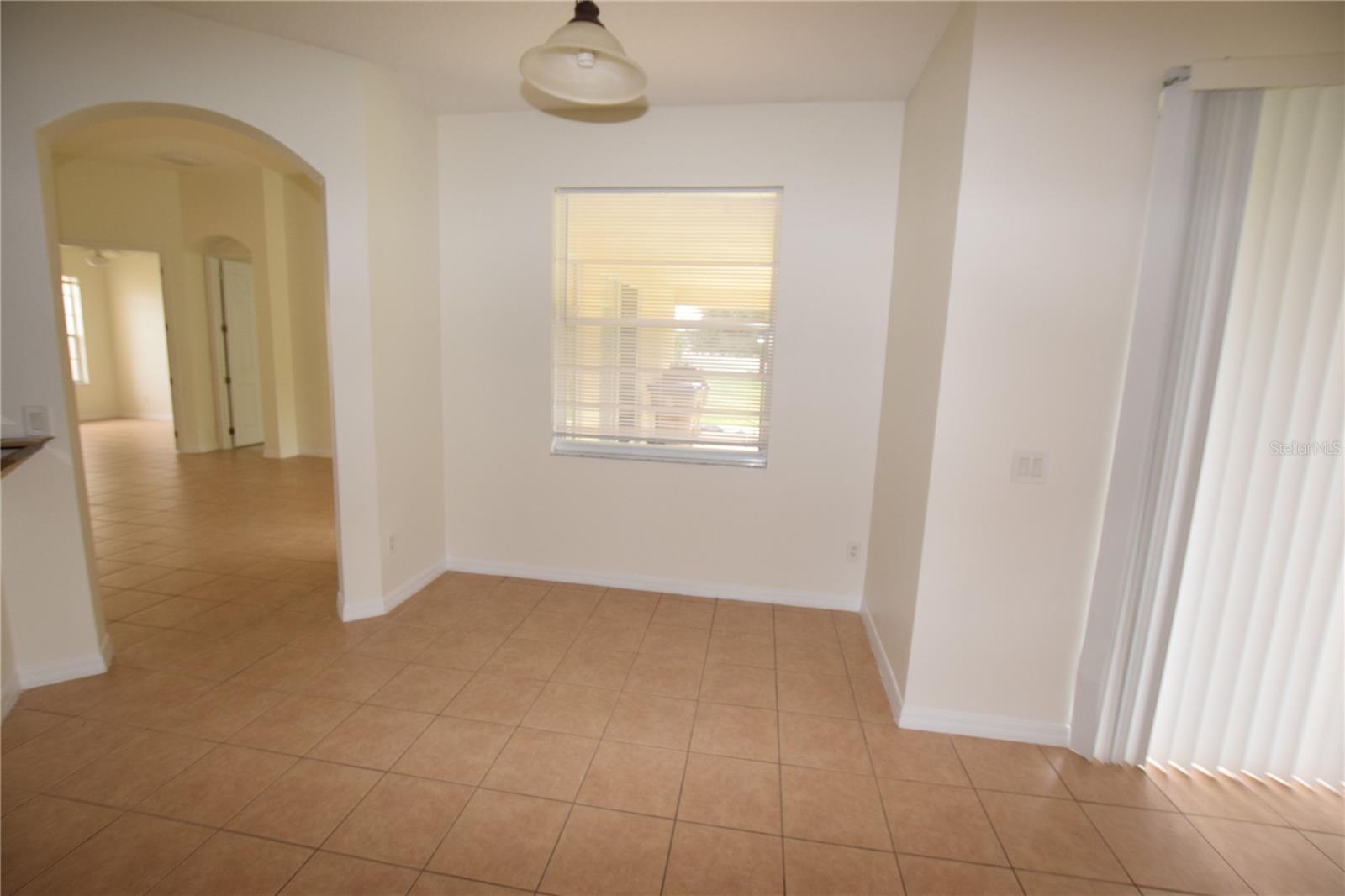 Image 19 of 41 For 2604 Lutza Way