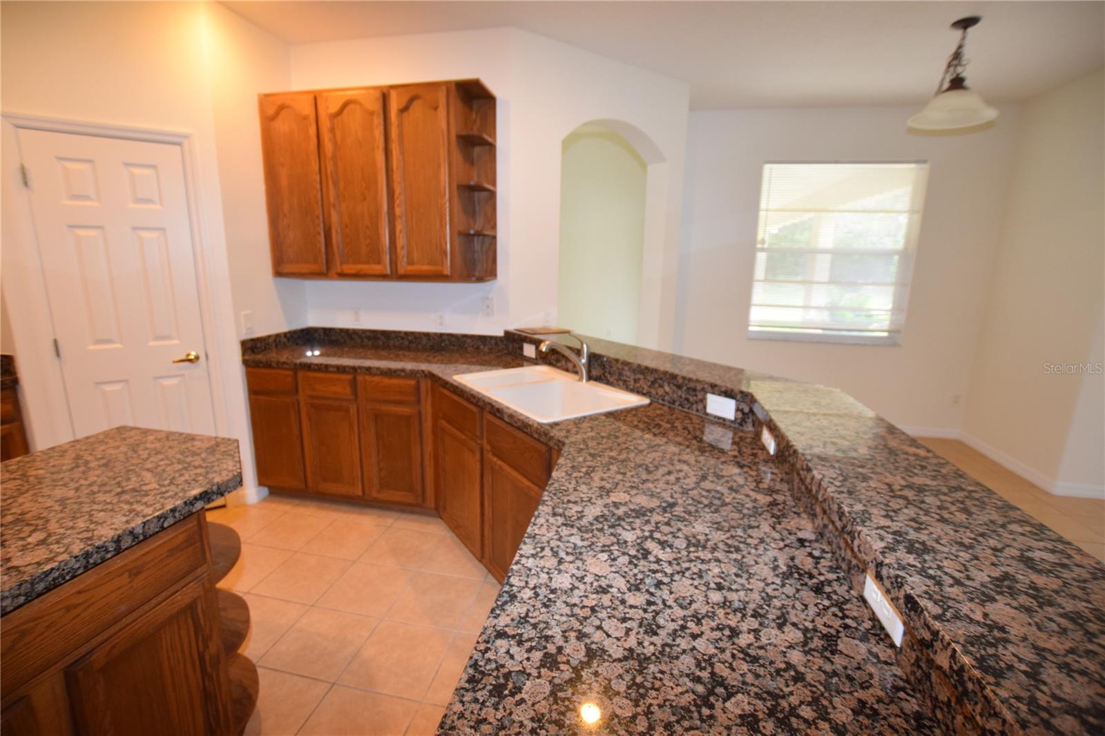 Image 21 of 41 For 2604 Lutza Way