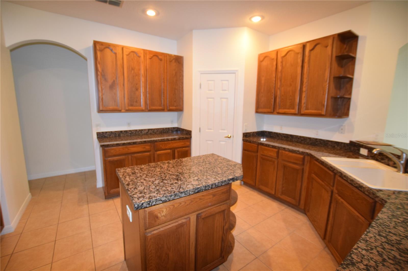 Image 22 of 41 For 2604 Lutza Way