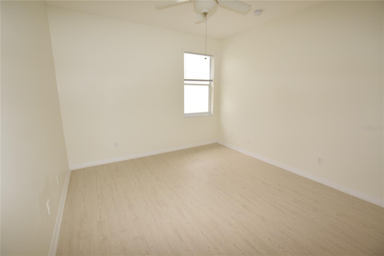 Image 24 of 41 For 2604 Lutza Way