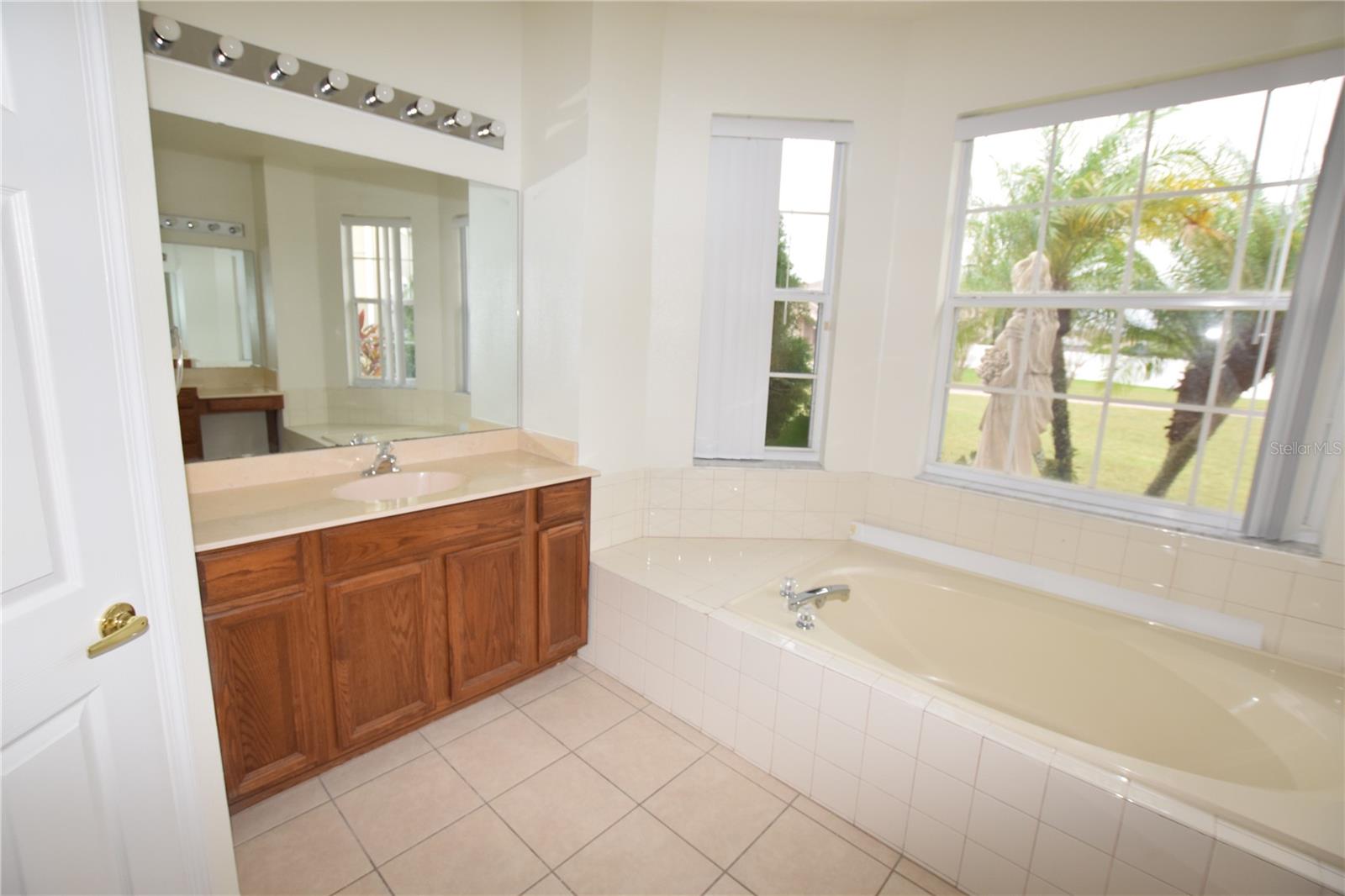 Image 40 of 41 For 2604 Lutza Way