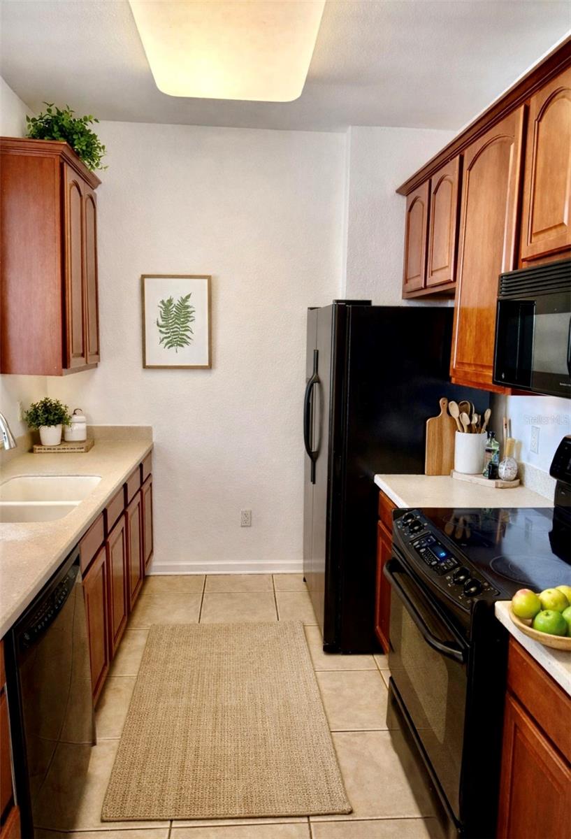 Image 3 of 28 For 3332 Robert Trent Jones Dr  40503