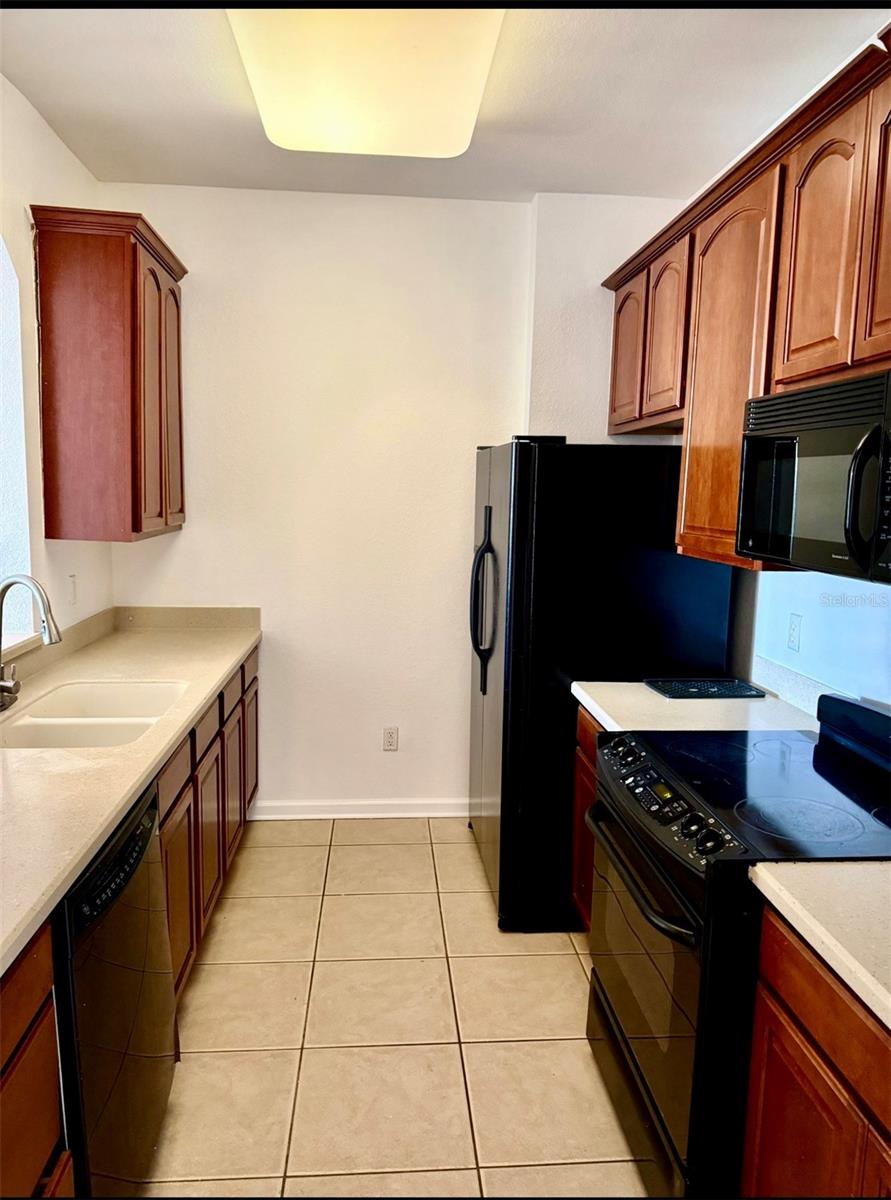 Image 4 of 28 For 3332 Robert Trent Jones Dr  40503