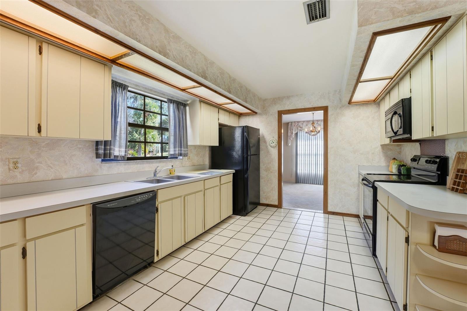 Image 8 of 23 For 396 Cypress Landing Drive