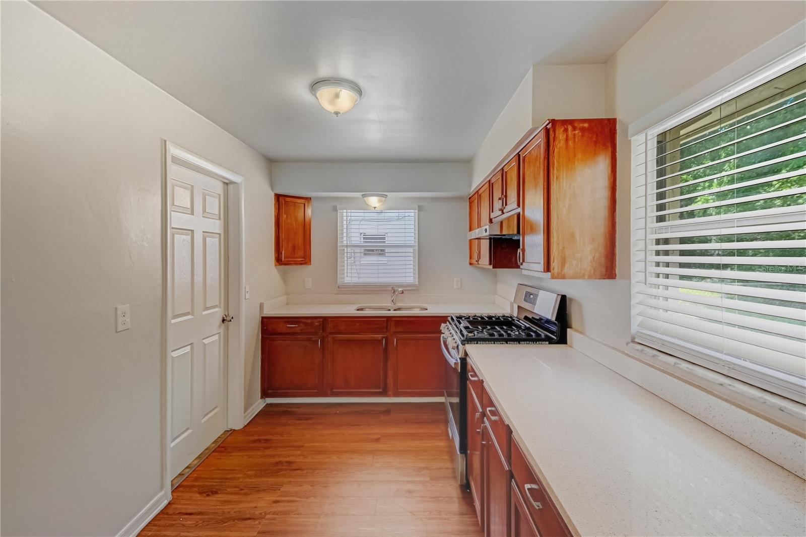 Image 10 of 32 For 14 Cyclops Drive