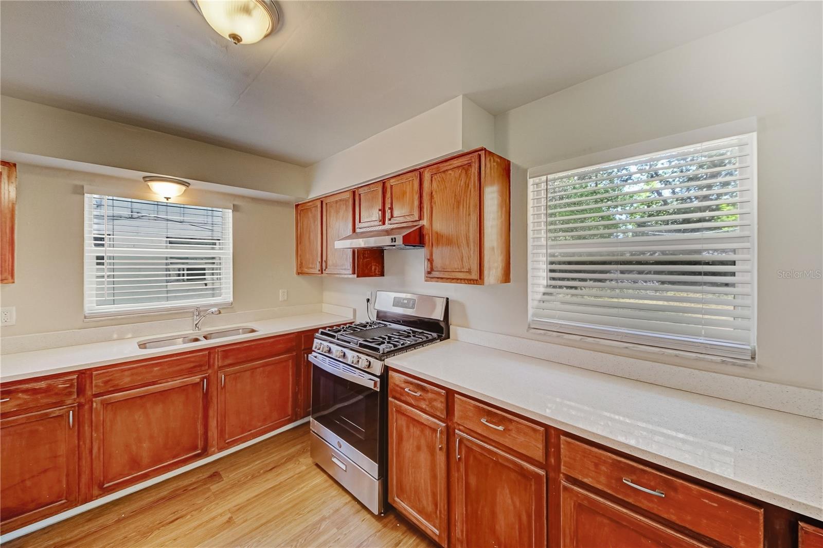 Image 11 of 32 For 14 Cyclops Drive