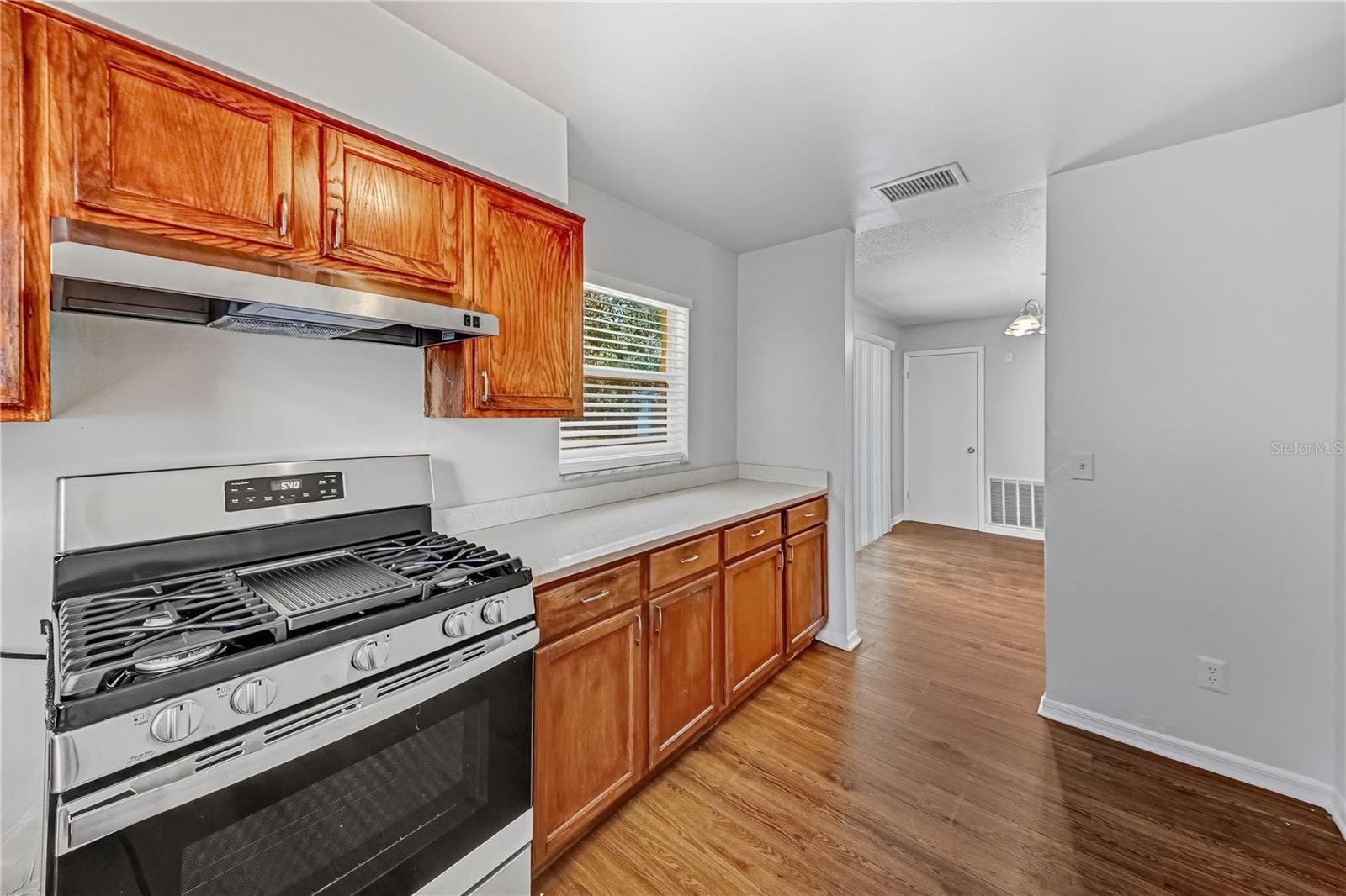 Image 14 of 32 For 14 Cyclops Drive