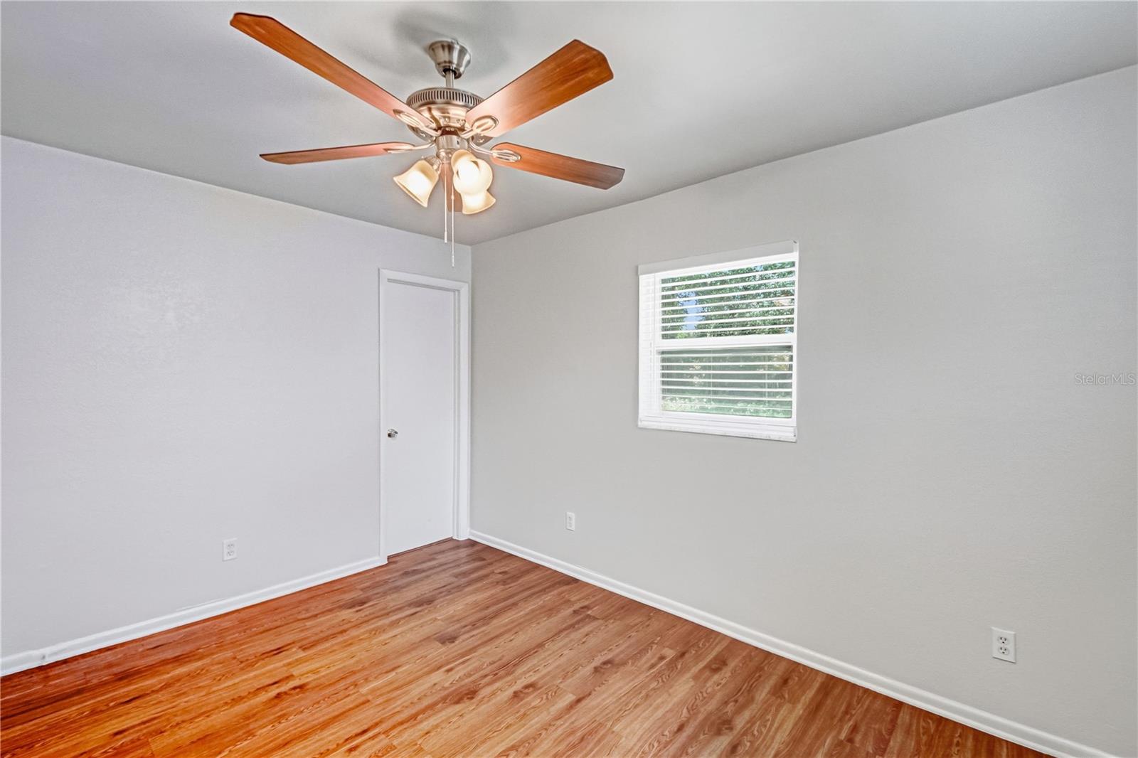 Image 17 of 32 For 14 Cyclops Drive