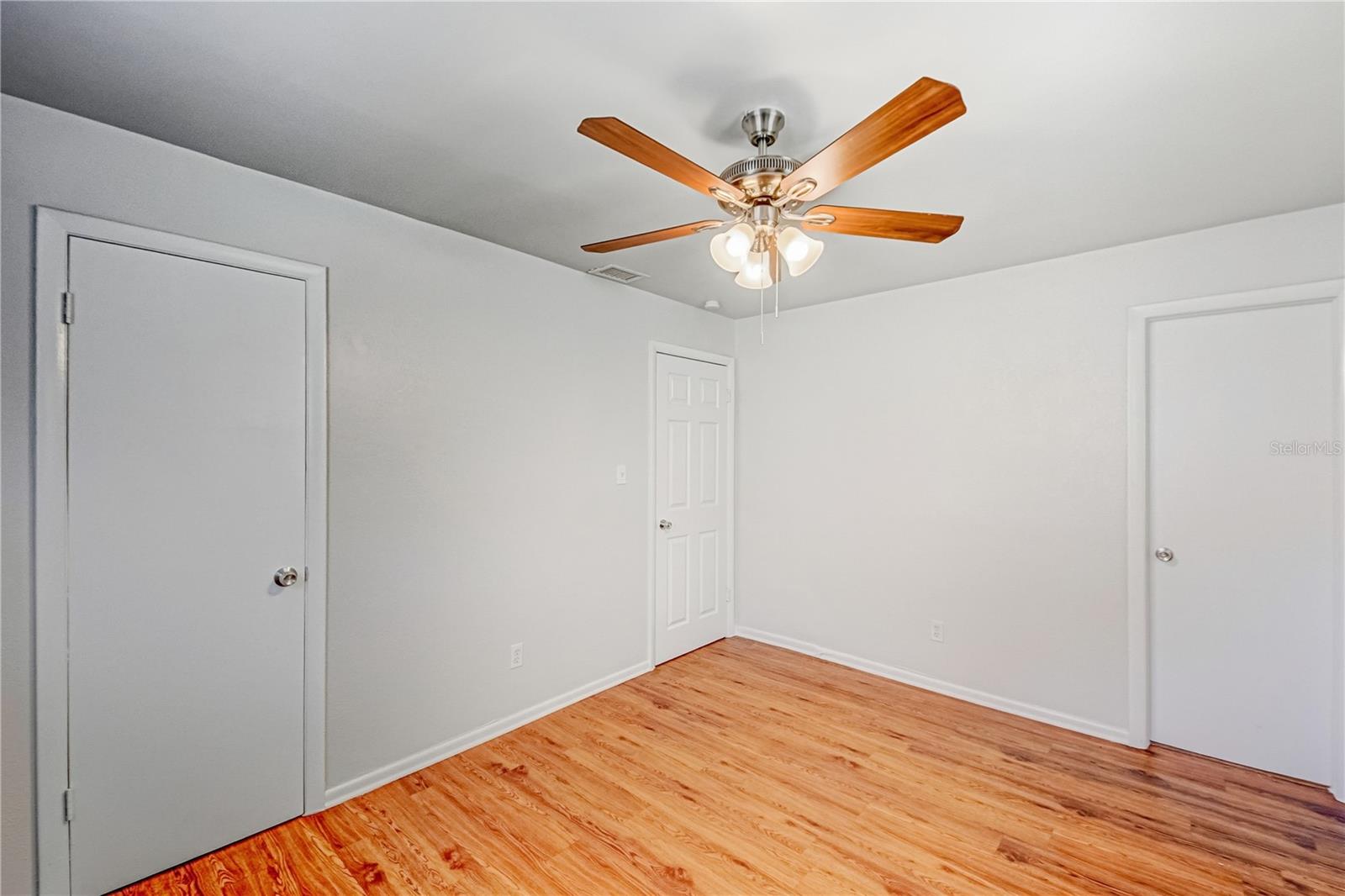 Image 19 of 32 For 14 Cyclops Drive