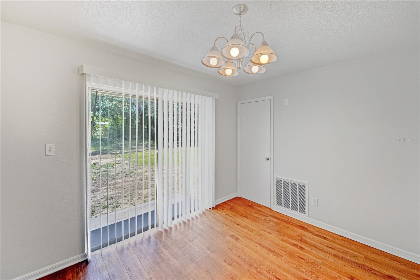 Image 2 of 32 For 14 Cyclops Drive