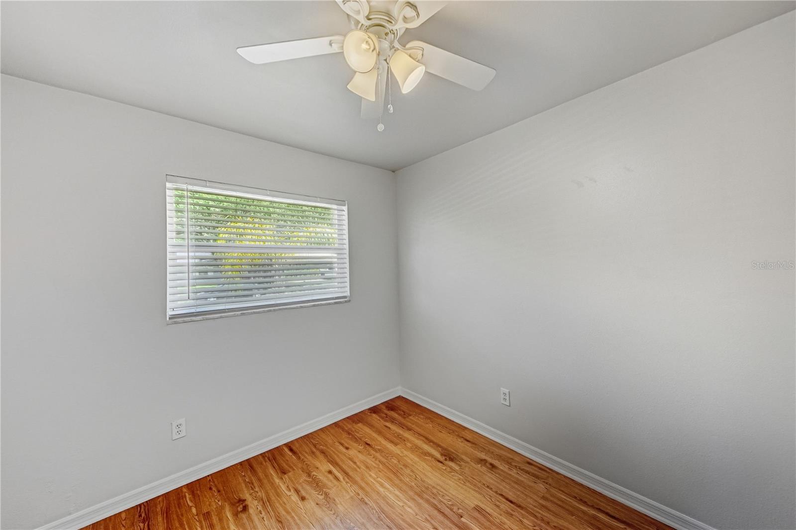 Image 25 of 32 For 14 Cyclops Drive