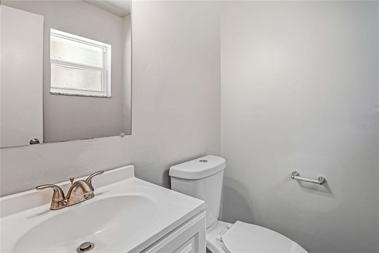 Image 29 of 32 For 14 Cyclops Drive