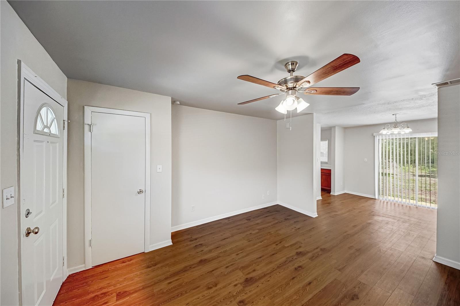 Image 6 of 32 For 14 Cyclops Drive