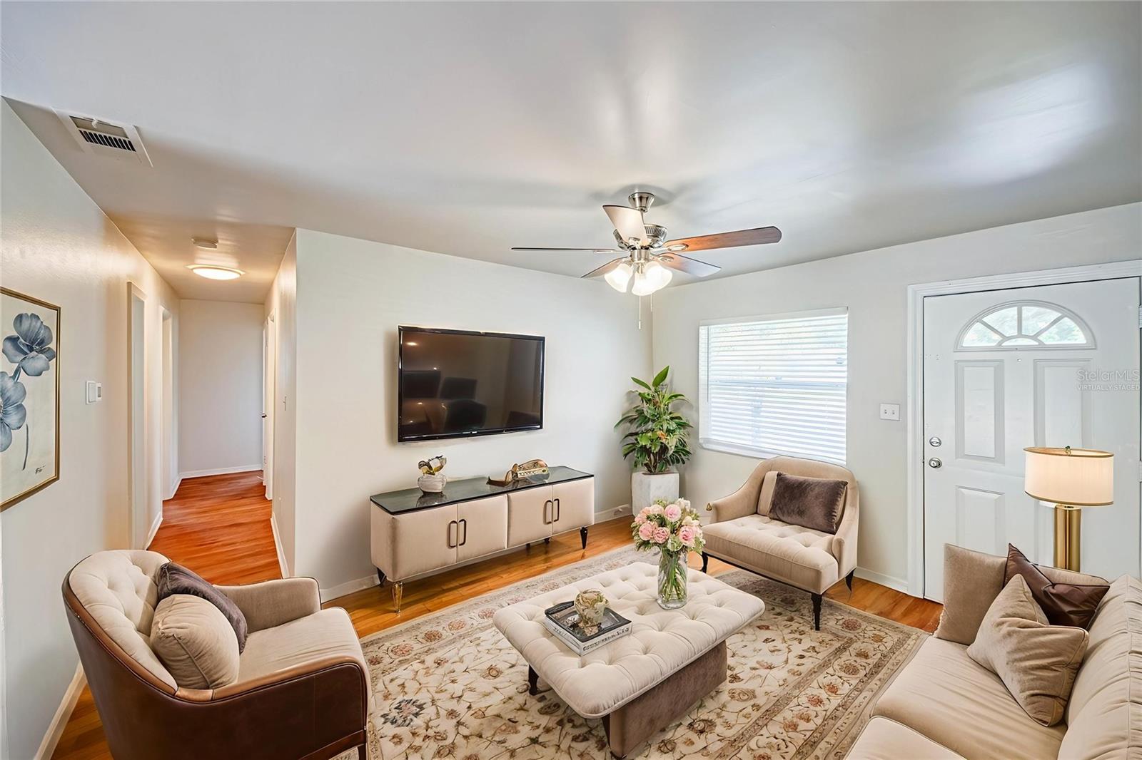 Image 9 of 32 For 14 Cyclops Drive