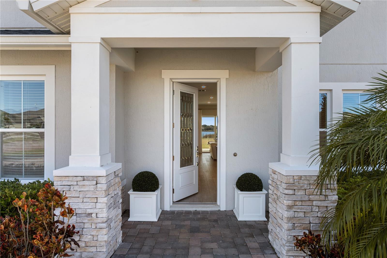 Image 4 of 61 For 17052 Secret Hollow Loop