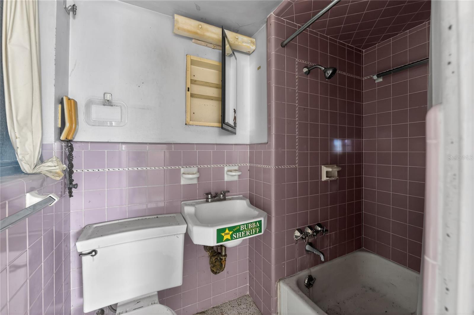 Image 17 of 49 For 6620 Gulfport Boulevard S