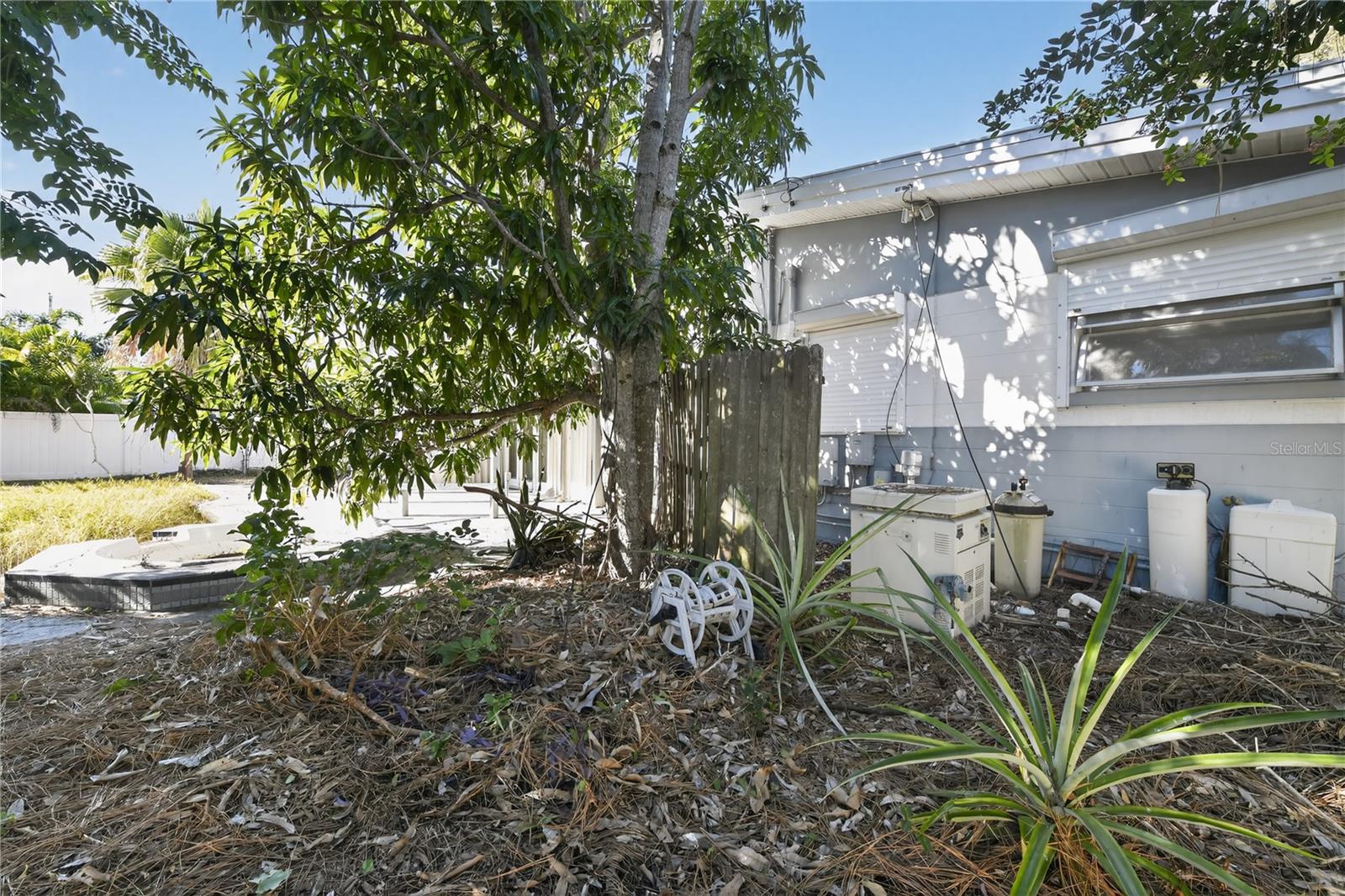 Image 30 of 49 For 6620 Gulfport Boulevard S