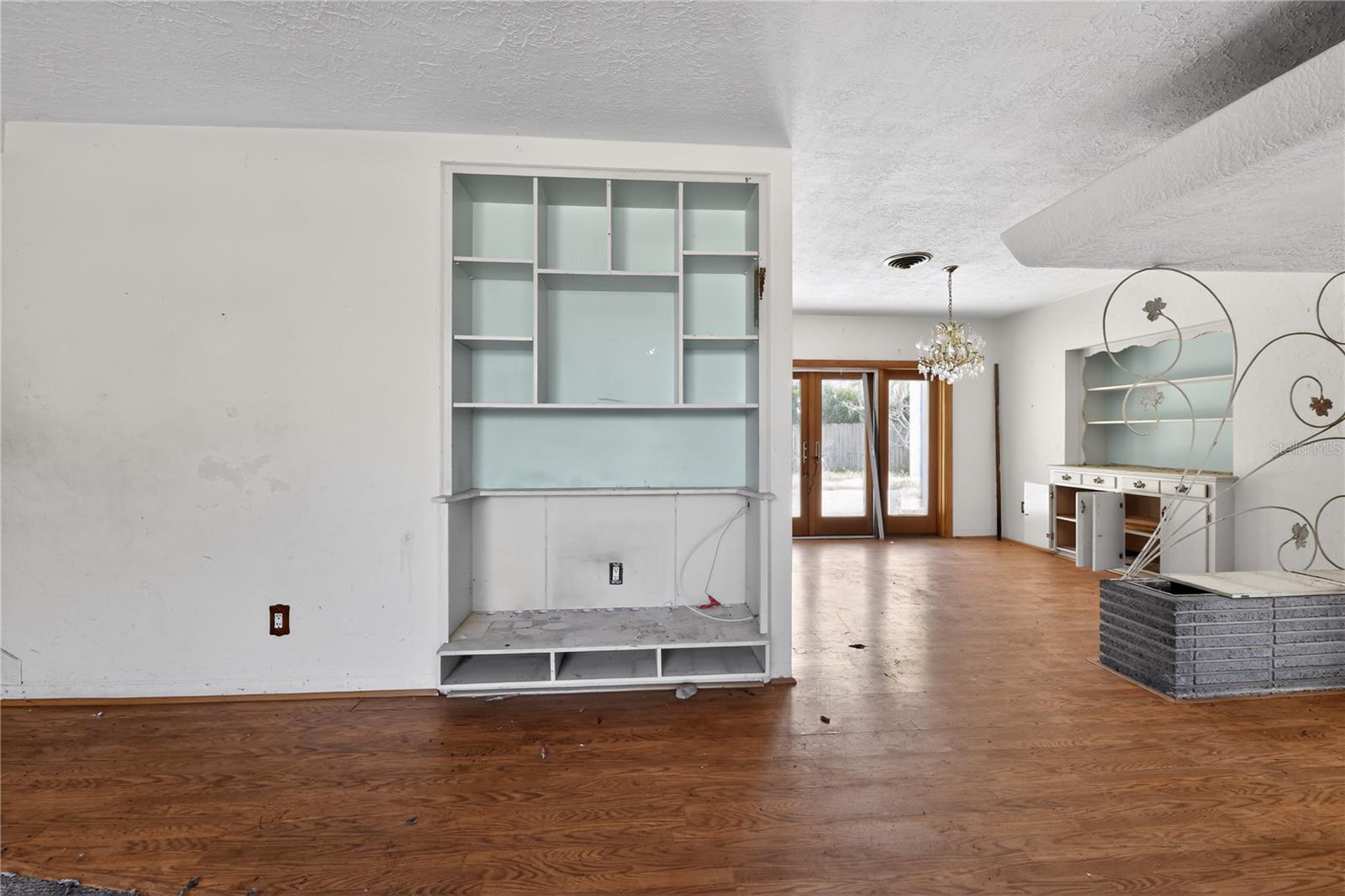 Image 32 of 49 For 6620 Gulfport Boulevard S