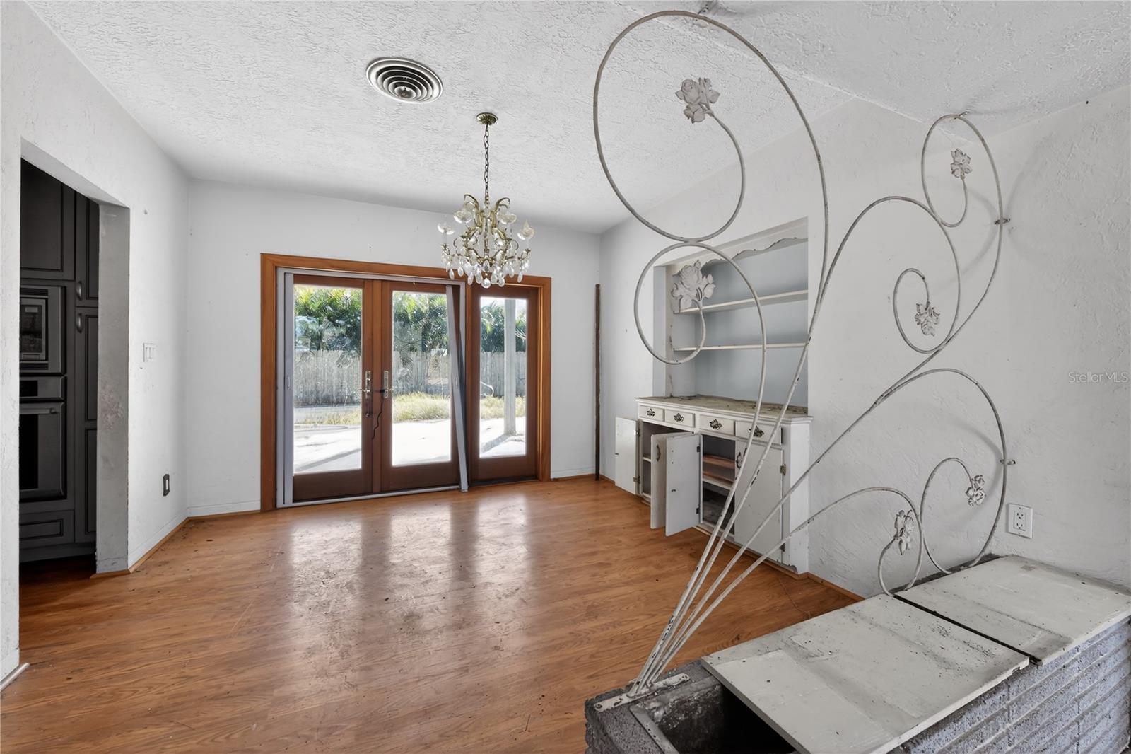 Image 37 of 49 For 6620 Gulfport Boulevard S