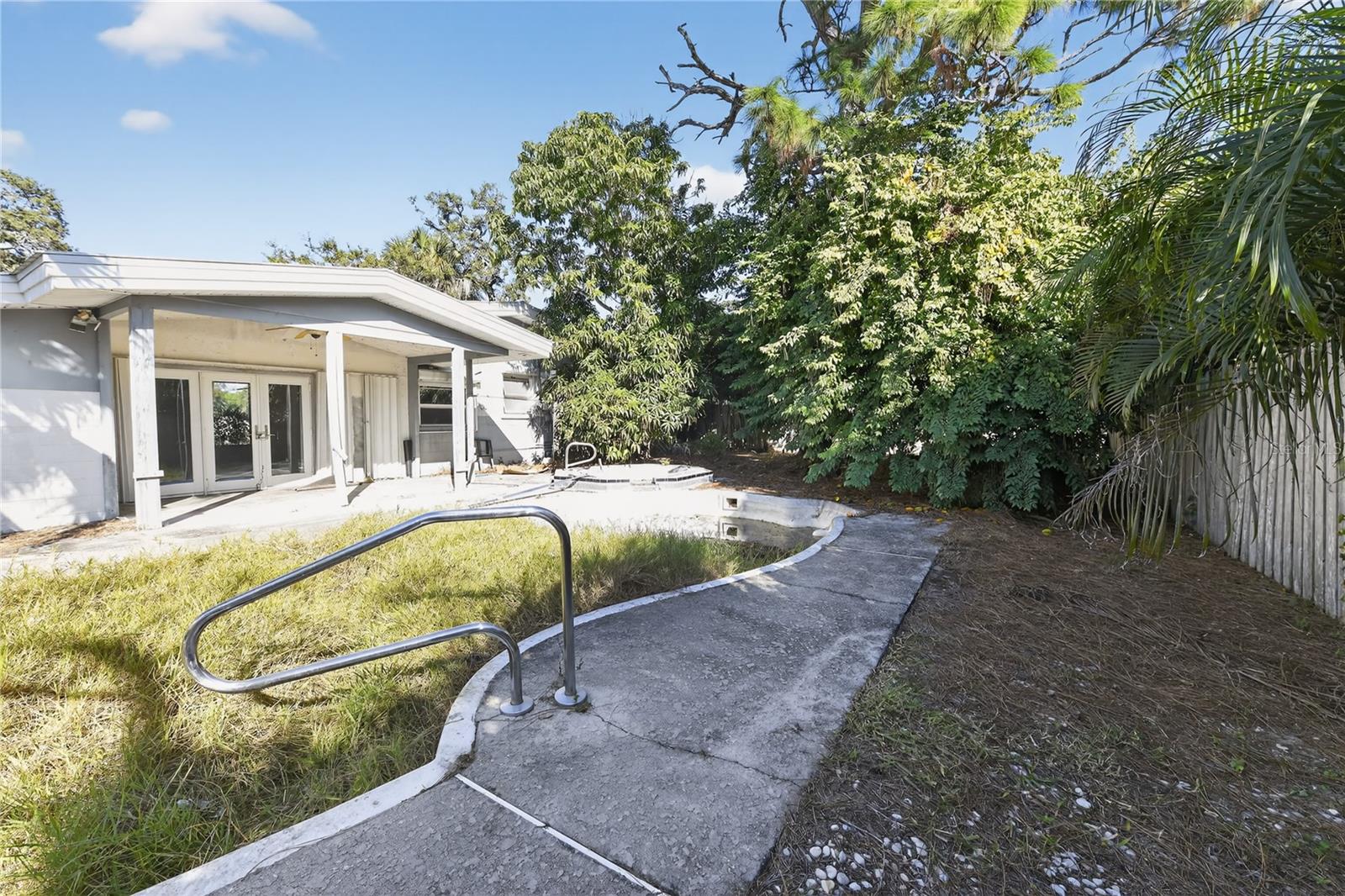 Image 45 of 49 For 6620 Gulfport Boulevard S