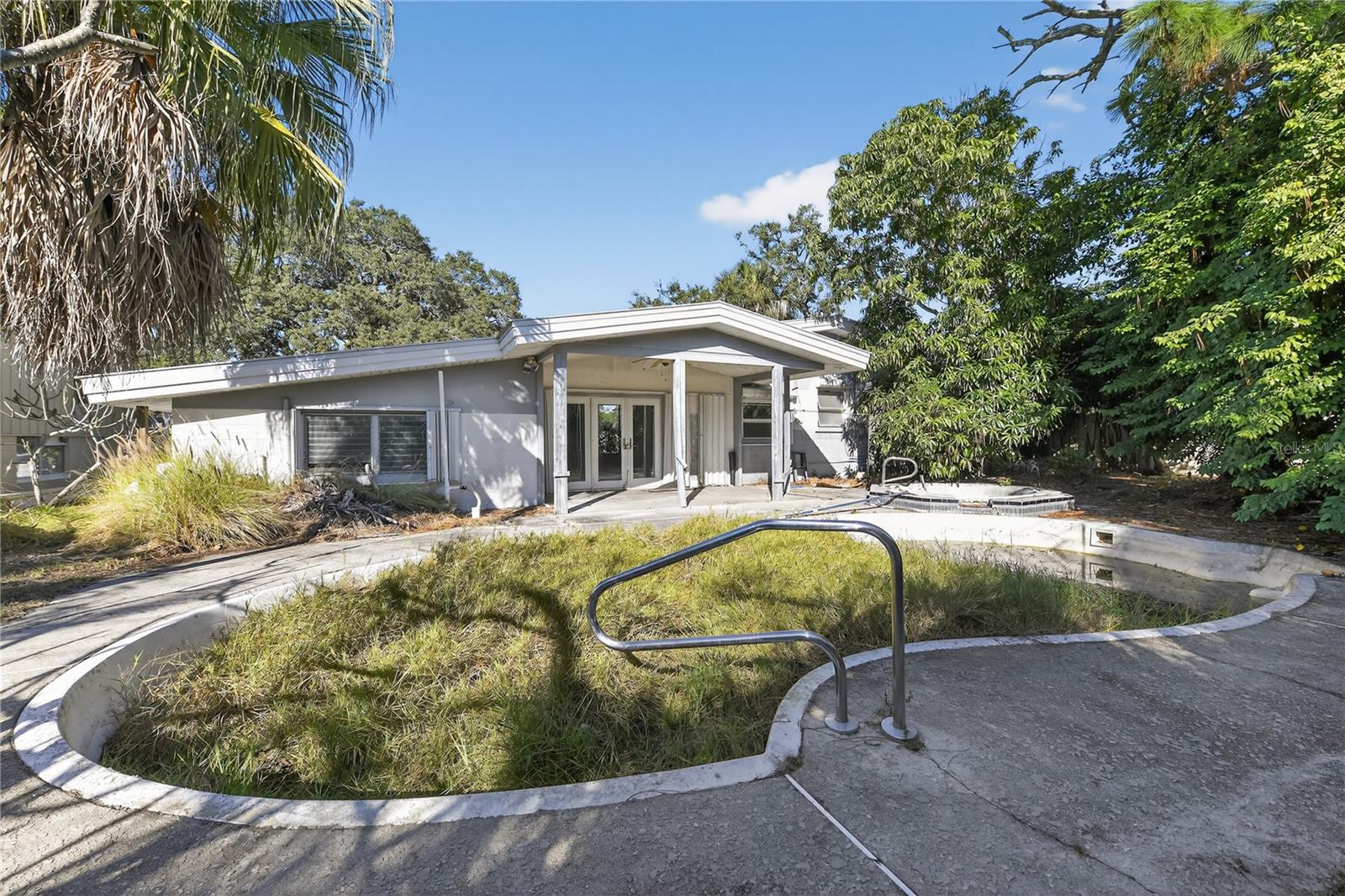 Image 46 of 49 For 6620 Gulfport Boulevard S