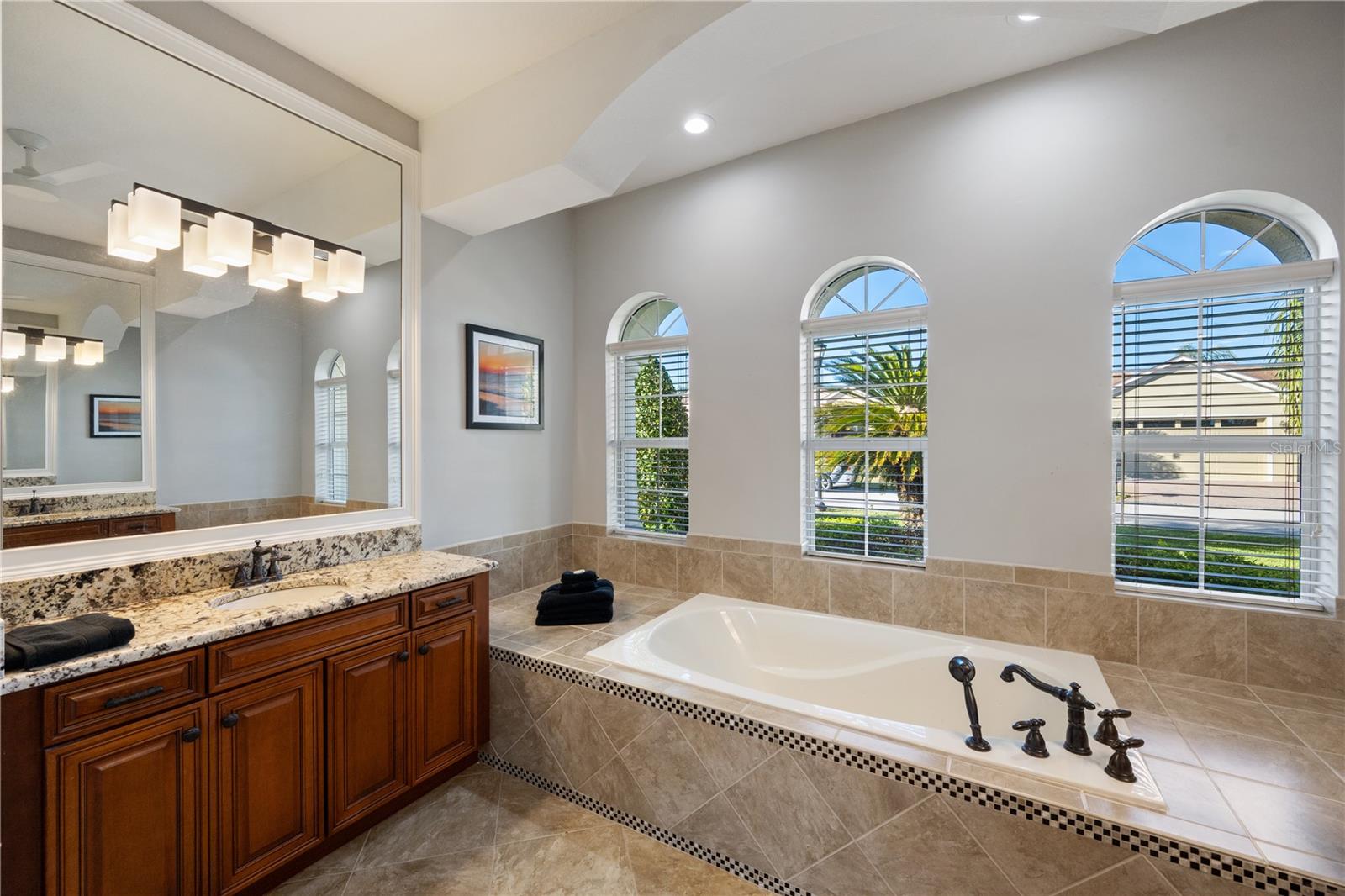 Image 21 of 52 For 4189 Stone Creek Loop